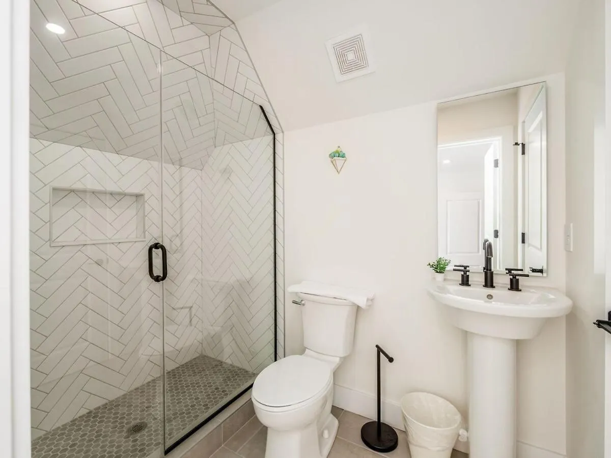 Vila Modern Luxury 4Br 3 5Ba Oasis In Historic Old Town East Pd Columbus 0*,  USA